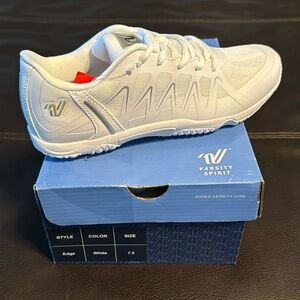 Varsity Spirit Cheer Shoes Womens Size 7.5 - Brand New